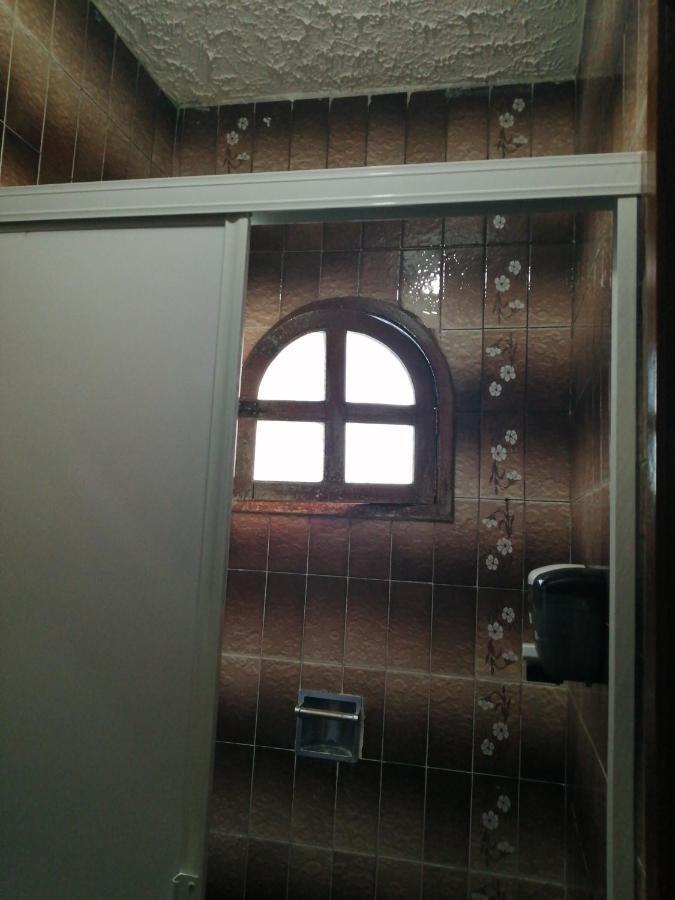 Pensjonat Casona Luciernaga-Casa De Huespedes León Zewnętrze zdjęcie